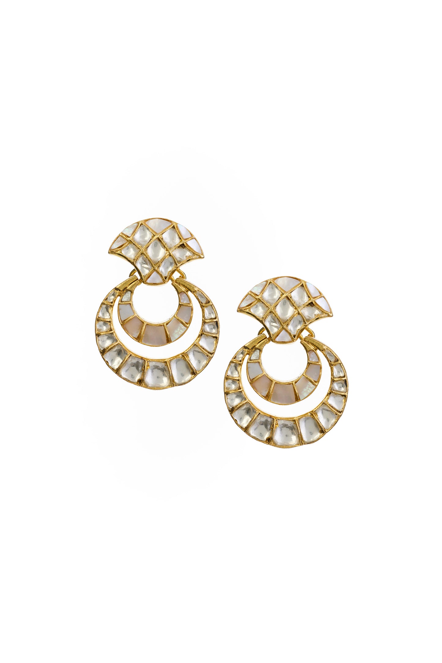 Mother of pearl earring with kundan