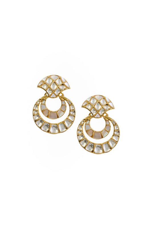 Mother of pearl earring with kundan